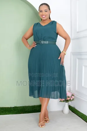 Sleeveless Chiffon Plaited Dress