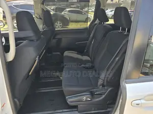Toyota Voxy 2018 White