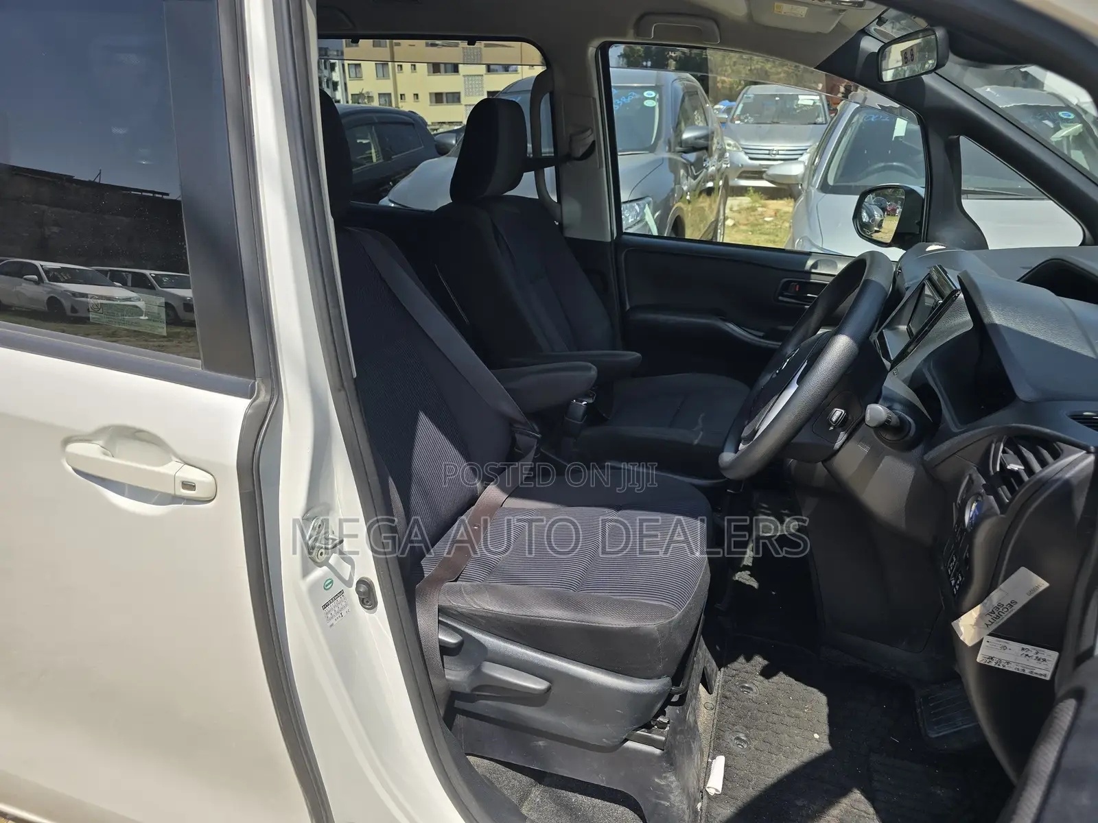 Toyota Voxy 2018 White