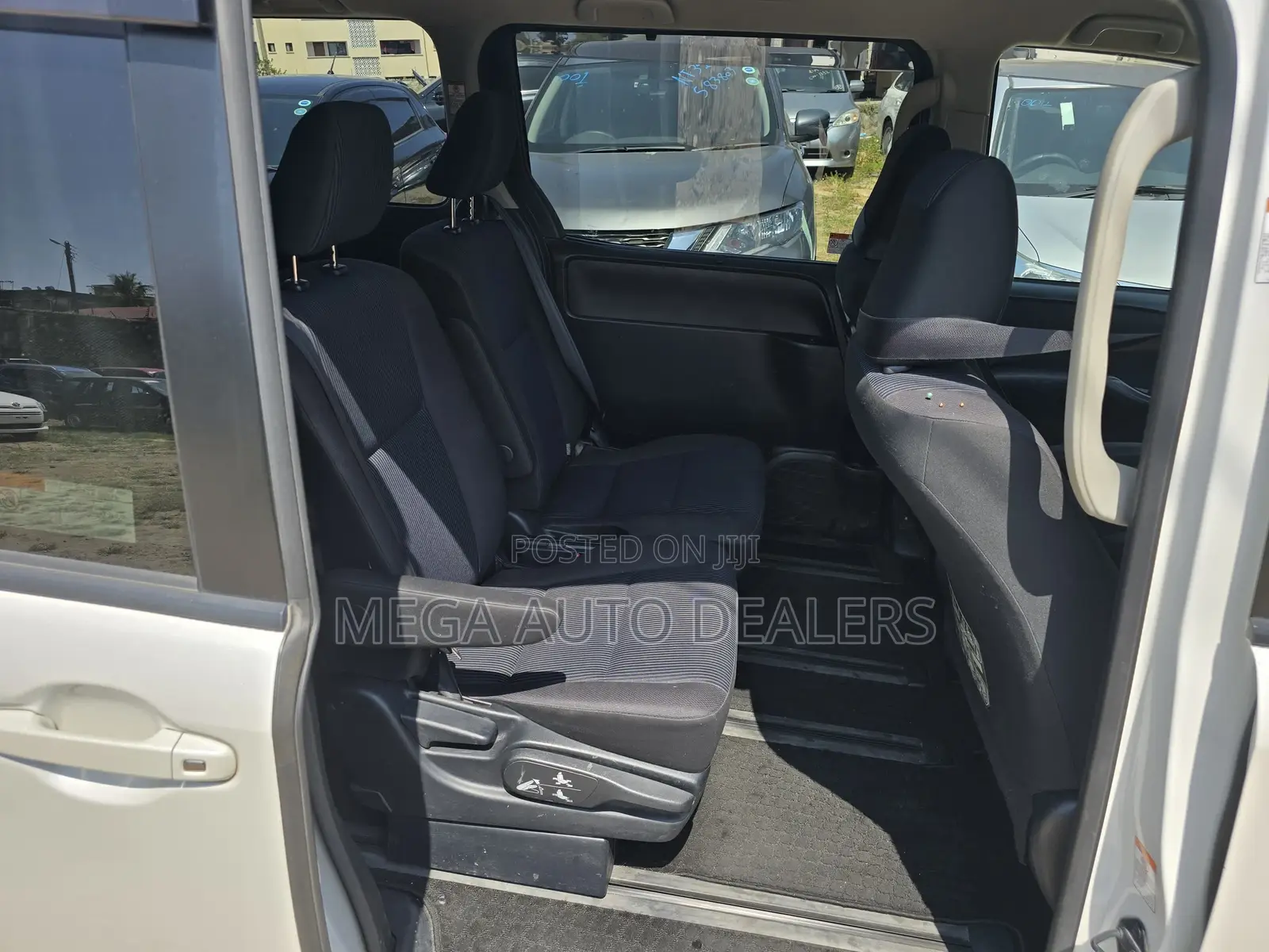 Toyota Voxy 2018 White
