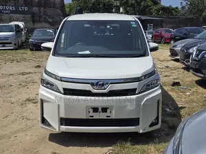 Toyota Voxy 2018 White