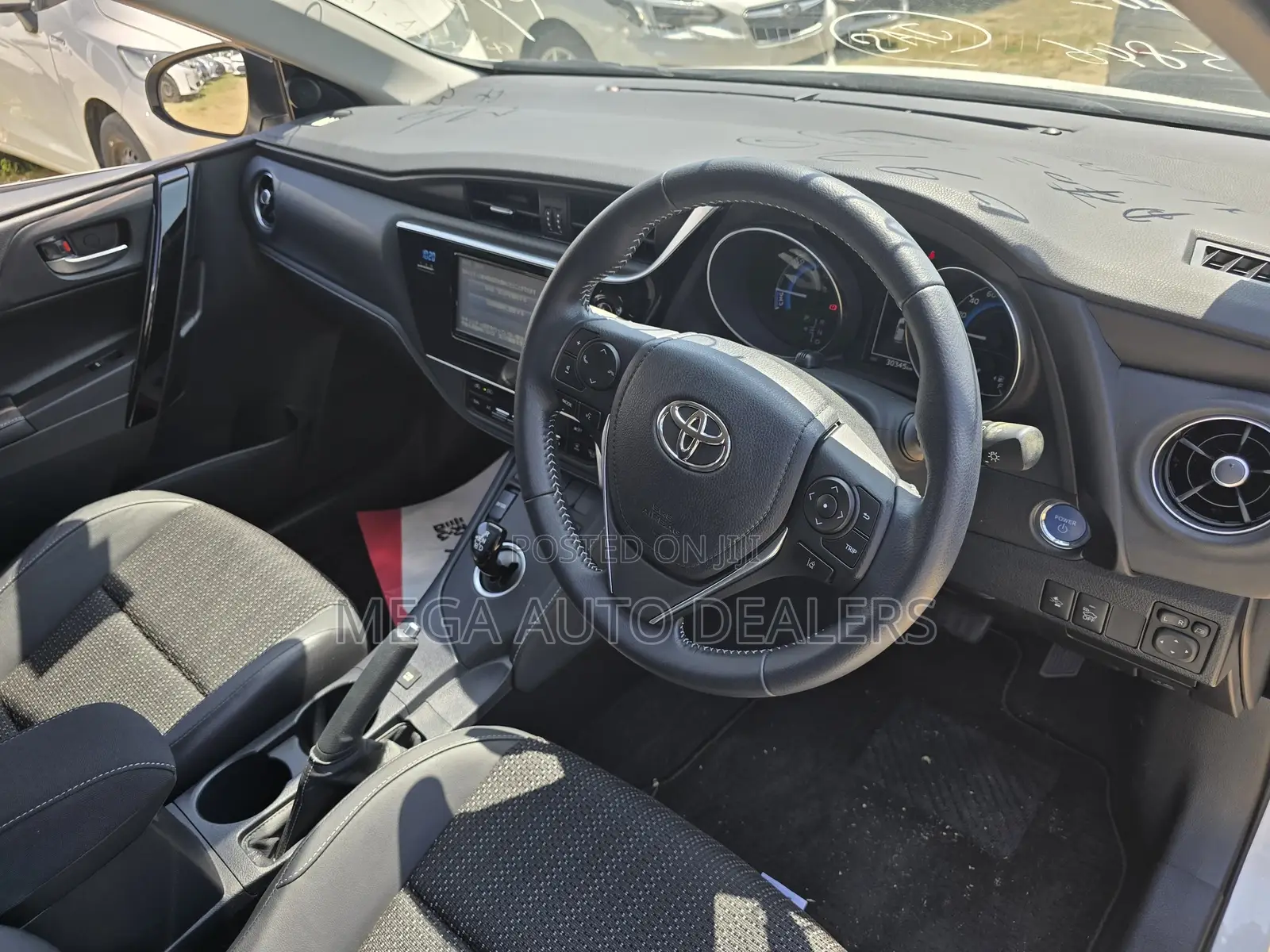 Toyota Auris 2018 White