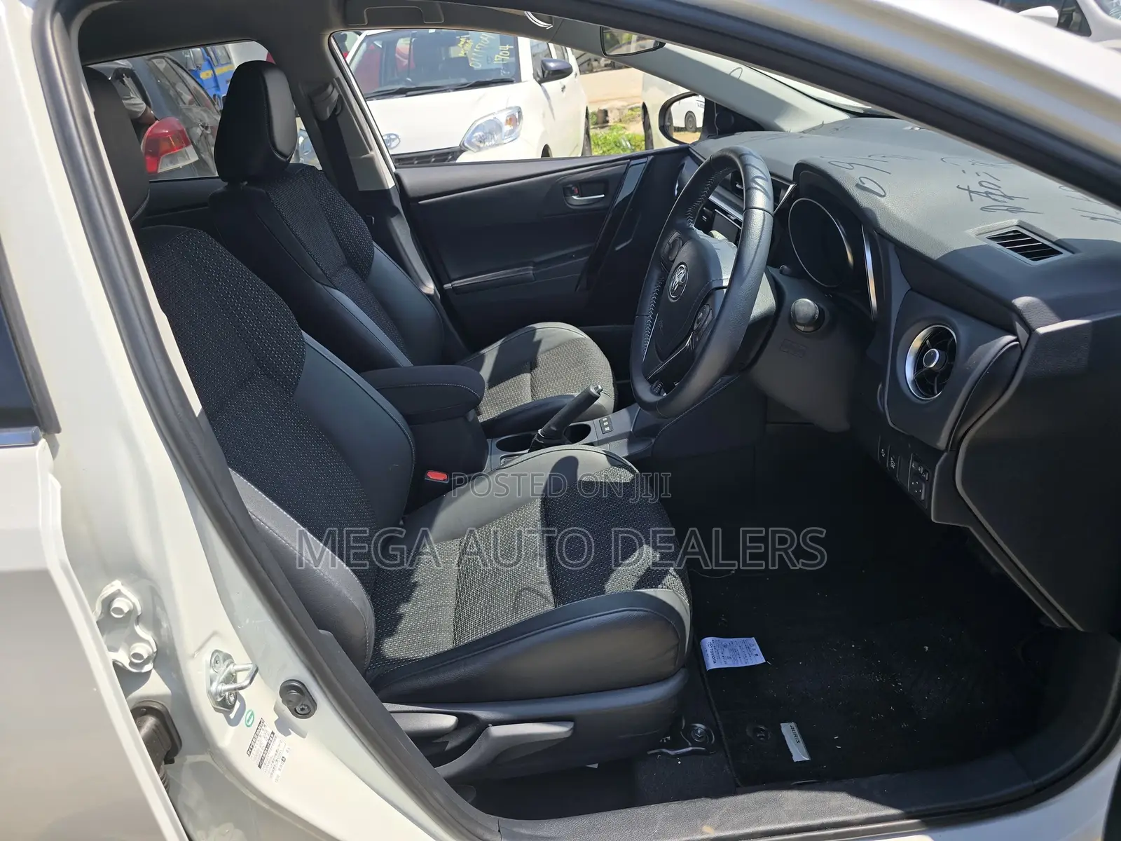 Toyota Auris 2018 White