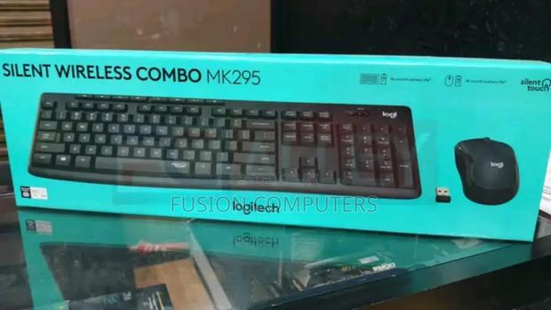 Logitech Mk295 Silent Wireless Keyboard Mouse Combo - thumbnail 2