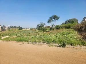 Prime Fully Serviced 1⁄4 Acre Gated Community Plots