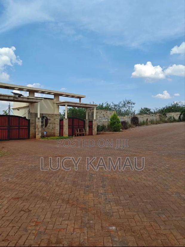 Prime Fully Serviced 1⁄4 Acre Gated Community Plots - main view