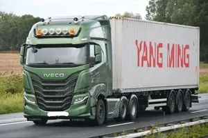 Boxbody, Flatbed Trailers Accessible
