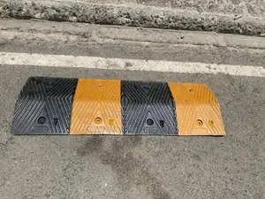 Rubber Road Hump/ Rubber Speed Bump