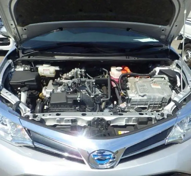 Toyota Corolla Fielder 2019 Silver