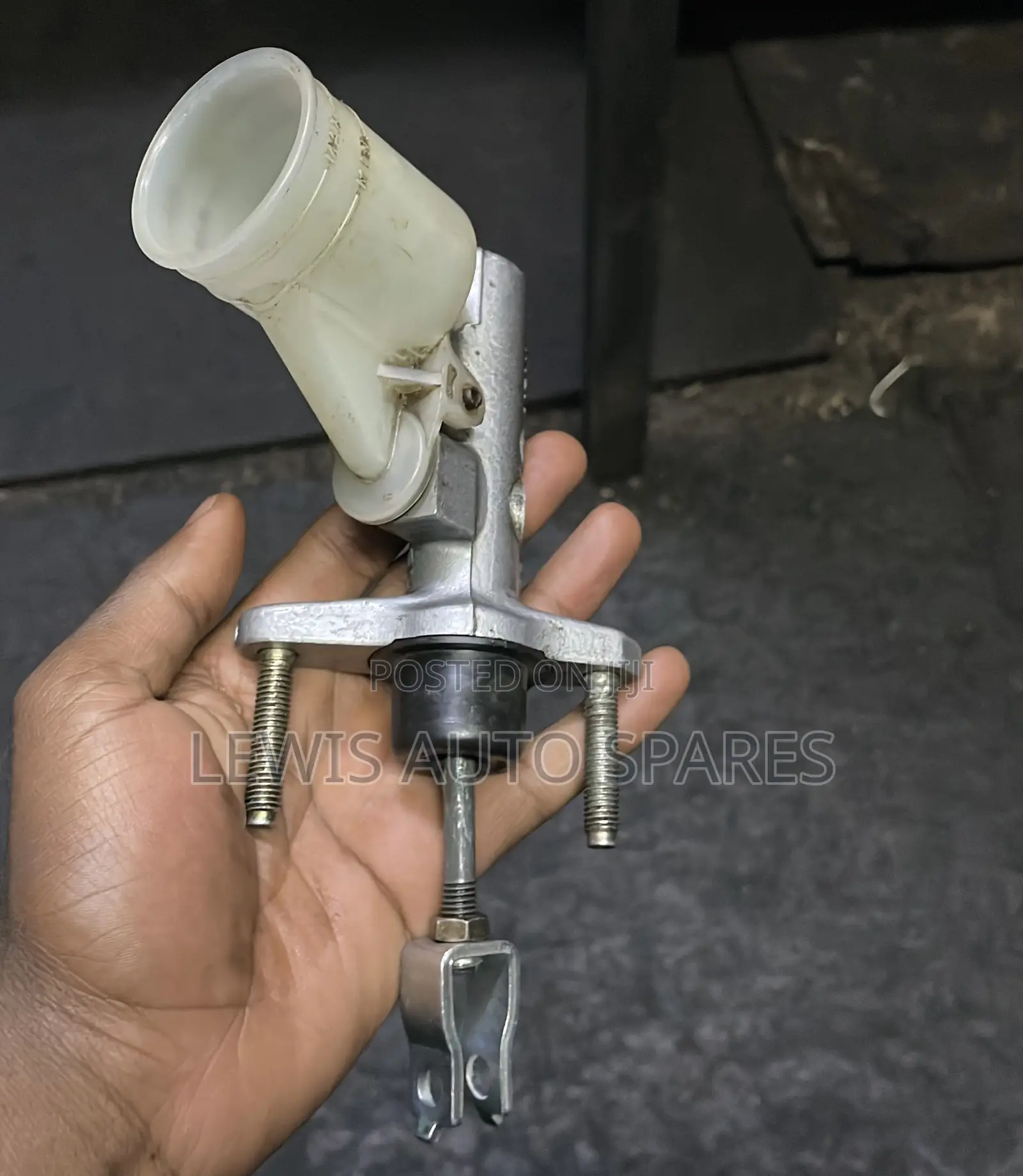 Toyota L Touring Upper Clutch Cylinder