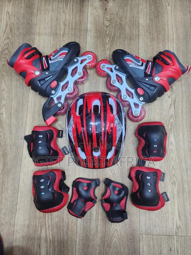 Full Set Adjustable Roller Skates With Protective Gears