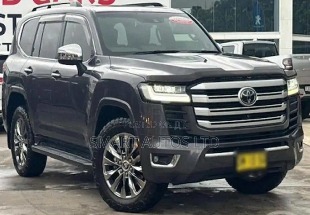Toyota Land Cruiser LC300 2021