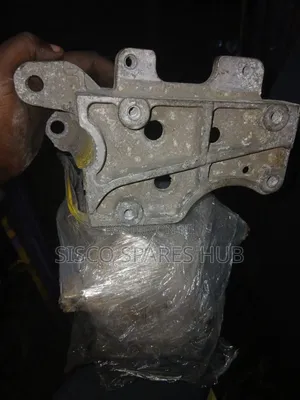 Gear Box Mounting X Trail Nt32