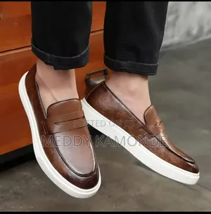 Plain Mens Casual Shoes