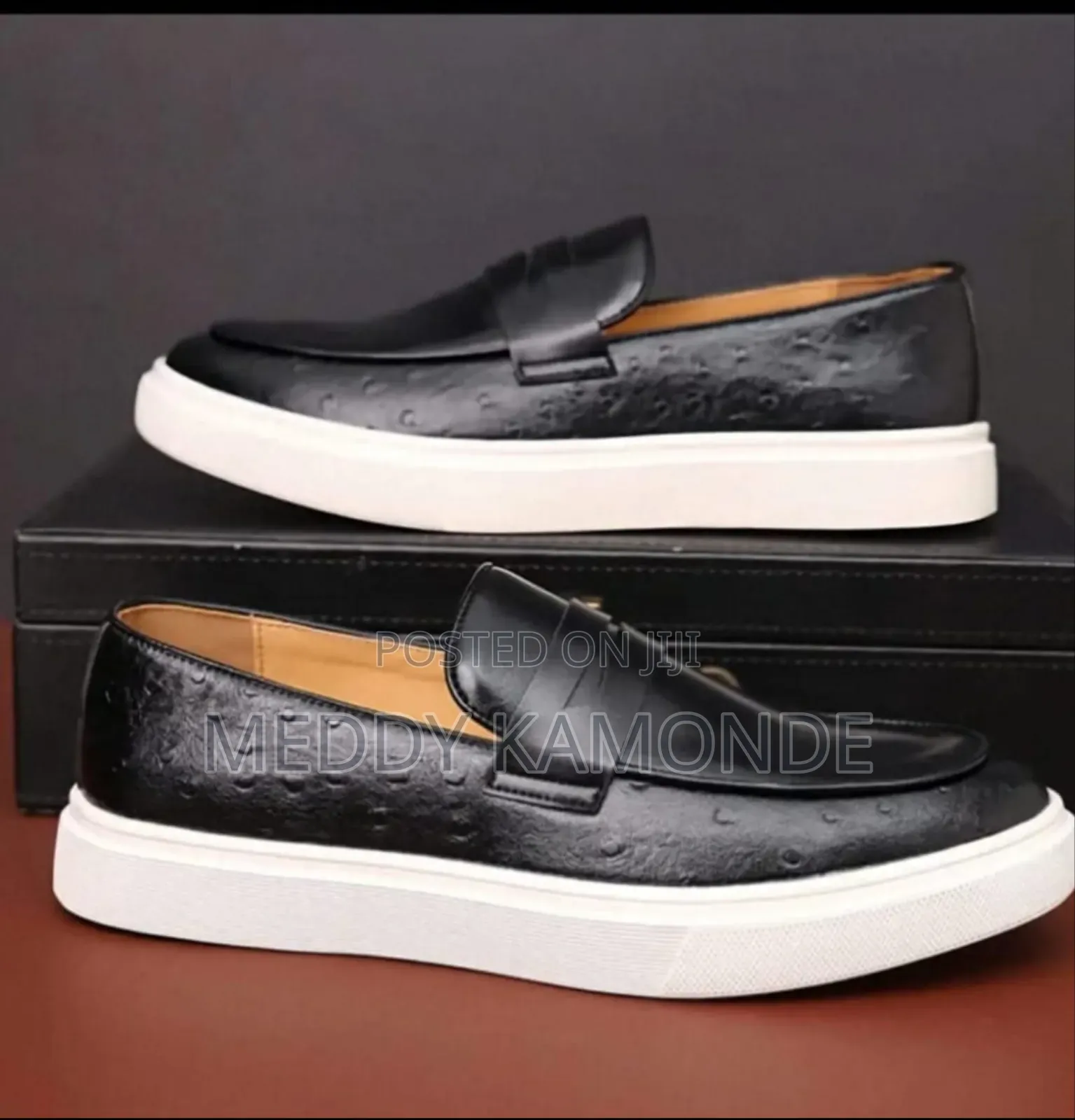 Plain Mens Casual Shoes