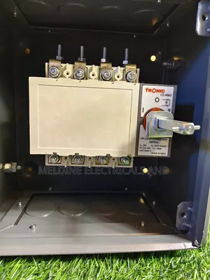 Tronics Manual Changeover Switch 63a