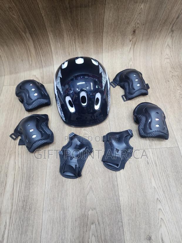 7 In 1 Black Protective Gears For Kids - thumbnail 3