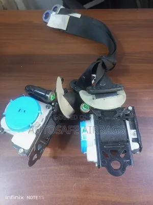 Axio/ Fielder Seatbelts
