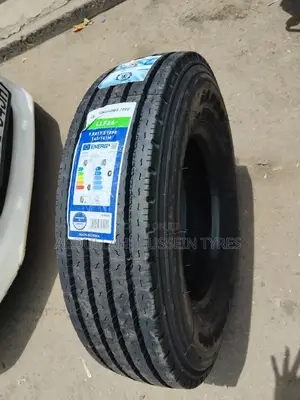 9.5 R17.5 Linglong Llf26