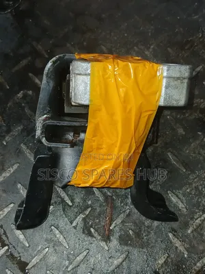 Engine Mounting Wish/Noah