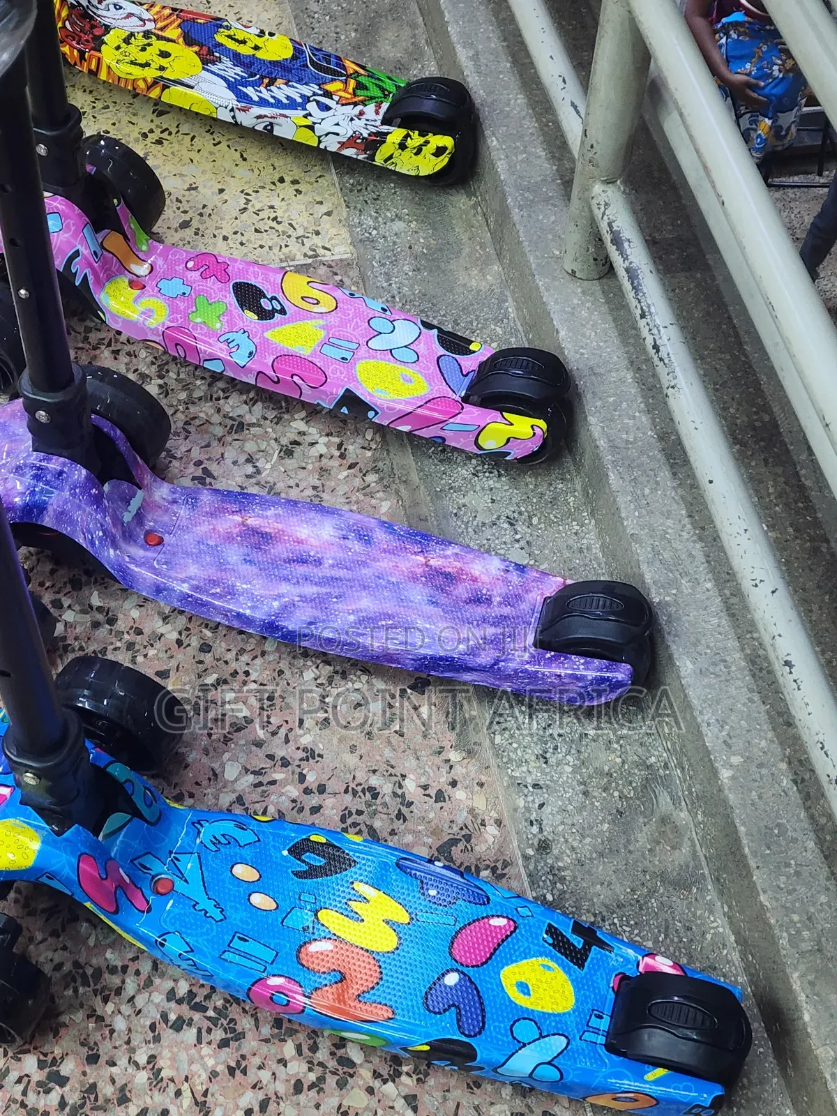 Adjustable Three Wheels Scooters For Kids With Music