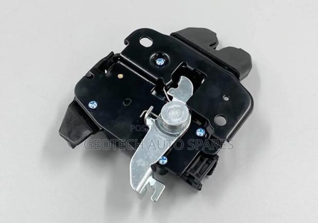 Nissan Sylphy Boot Lock - main view