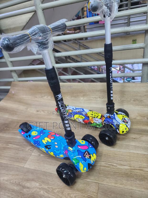 Adjustable Three Wheels Scooters For Kids - thumbnail 2