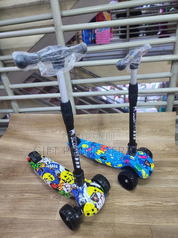Adjustable Three Wheels Scooters For Kids - thumbnail 3