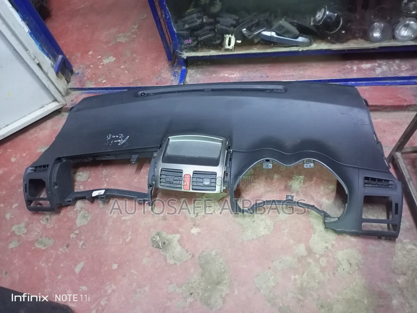 Auris Dashboards With Dashboard Cover
