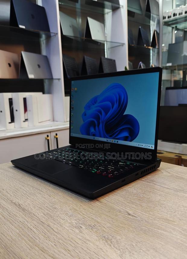 Laptop MSI GP66 LEOPARD 10UG 16GB Intel Core I7 SSD 1T