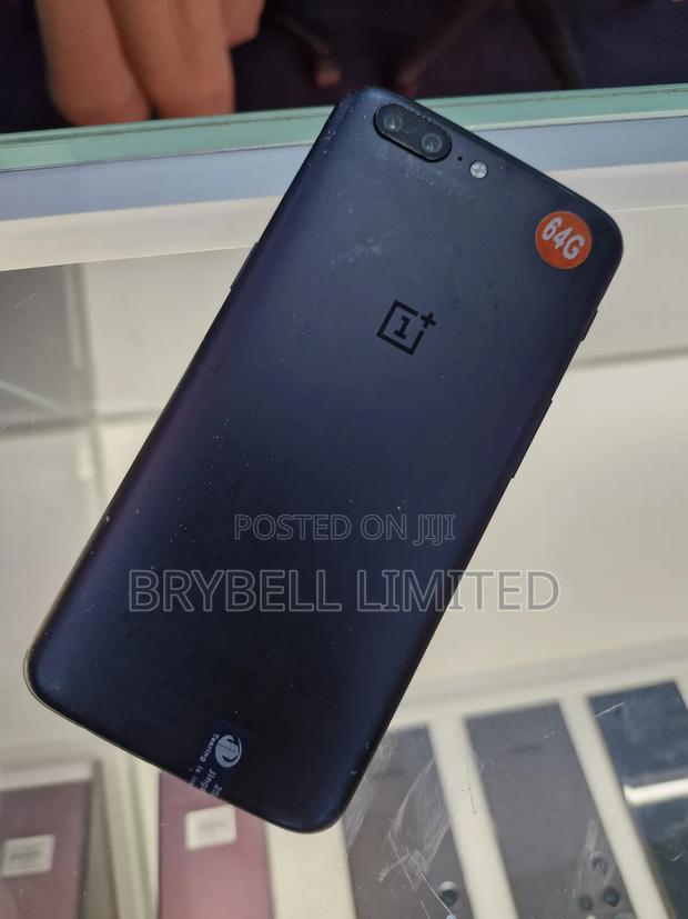 OnePlus 5 64 GB Gray - main view