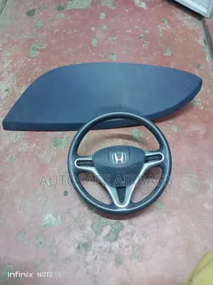 Honda Insight Dashboard and Steering Wheel