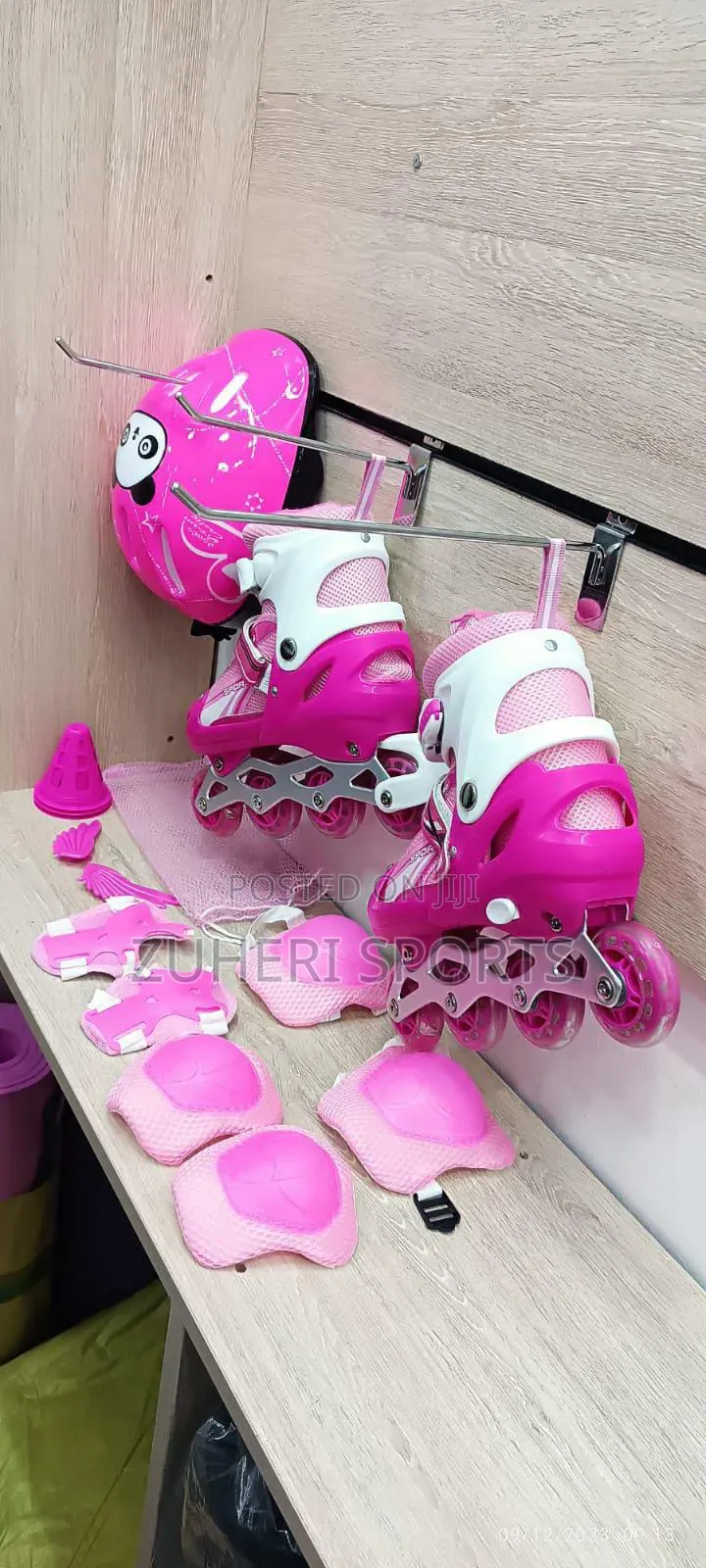 Inline Skate Shoes Adjustable Size for Growth