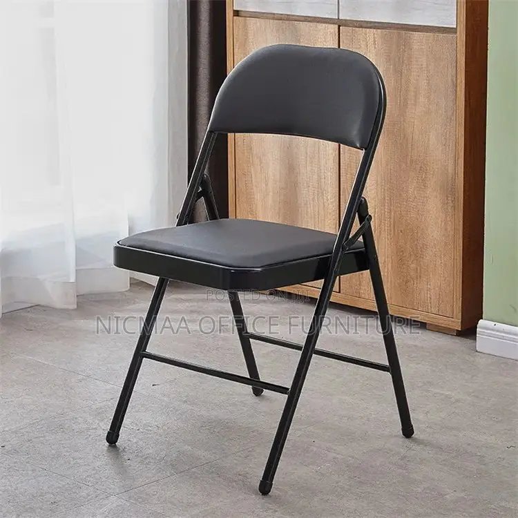 Space-Saving Comfort for Any Setup Foldable Seat