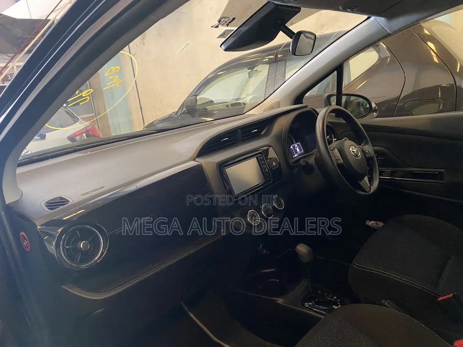 Toyota Vitz 2018 Blue