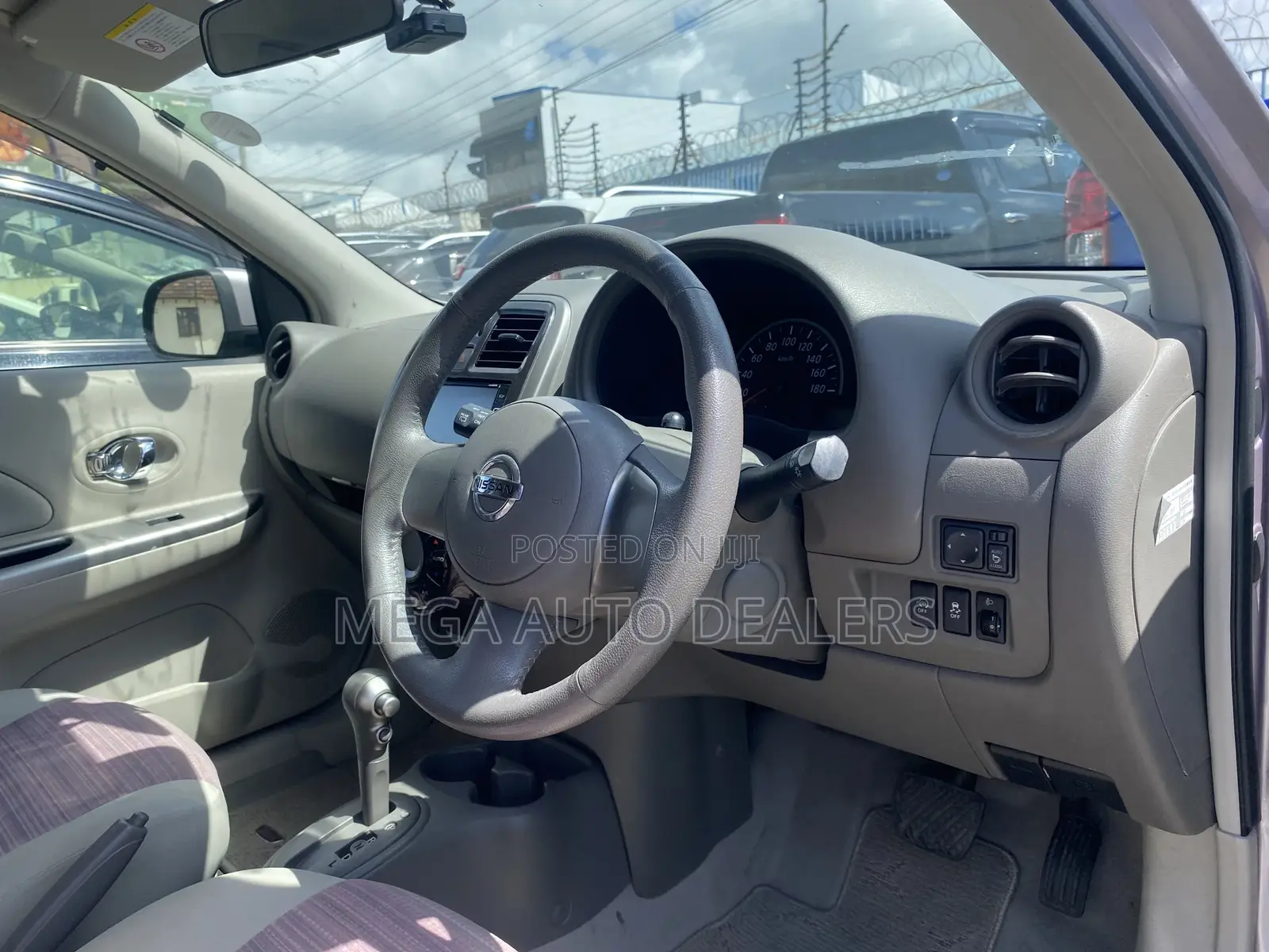 Nissan March 2018