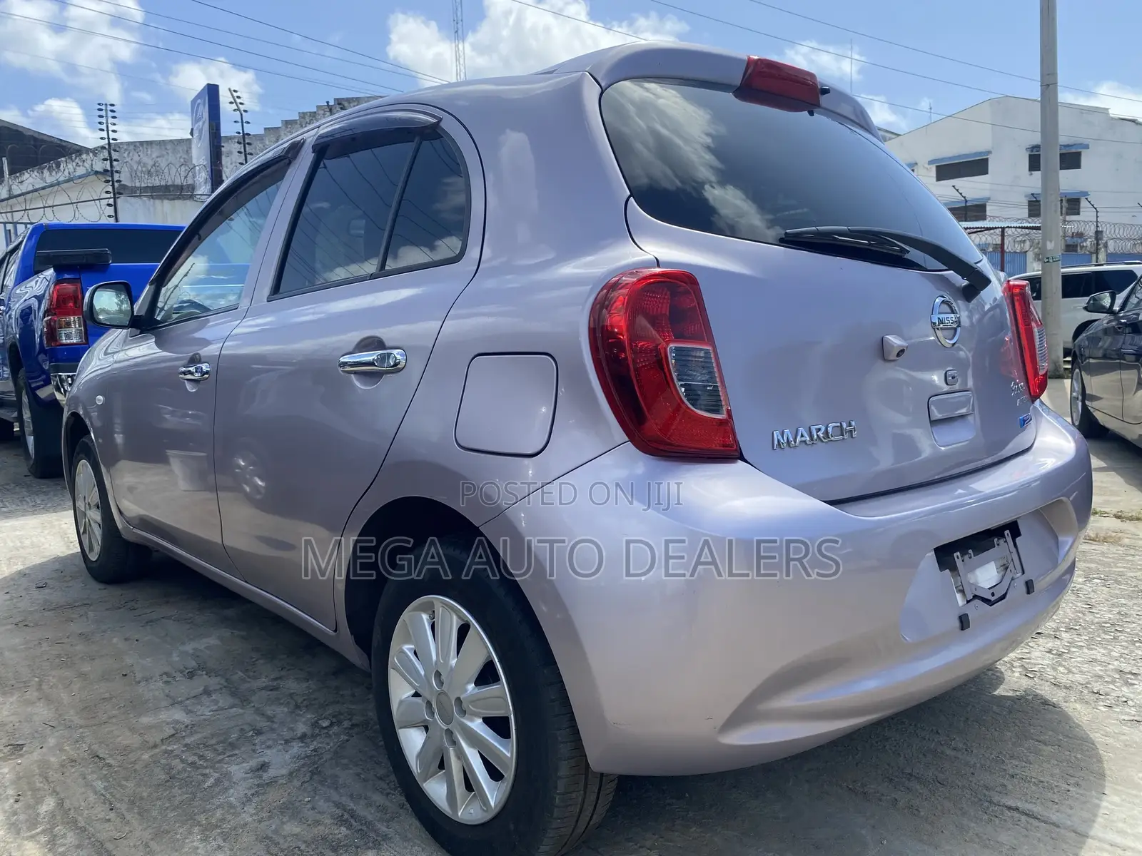 Nissan March 2018