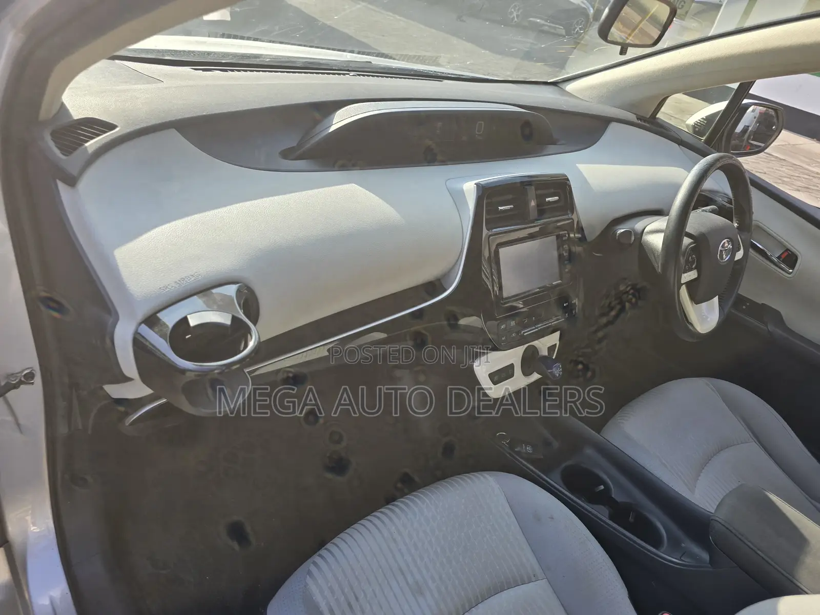 Toyota Prius 2018 Silver