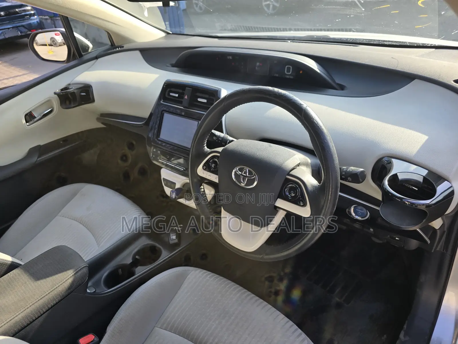 Toyota Prius 2018 Silver