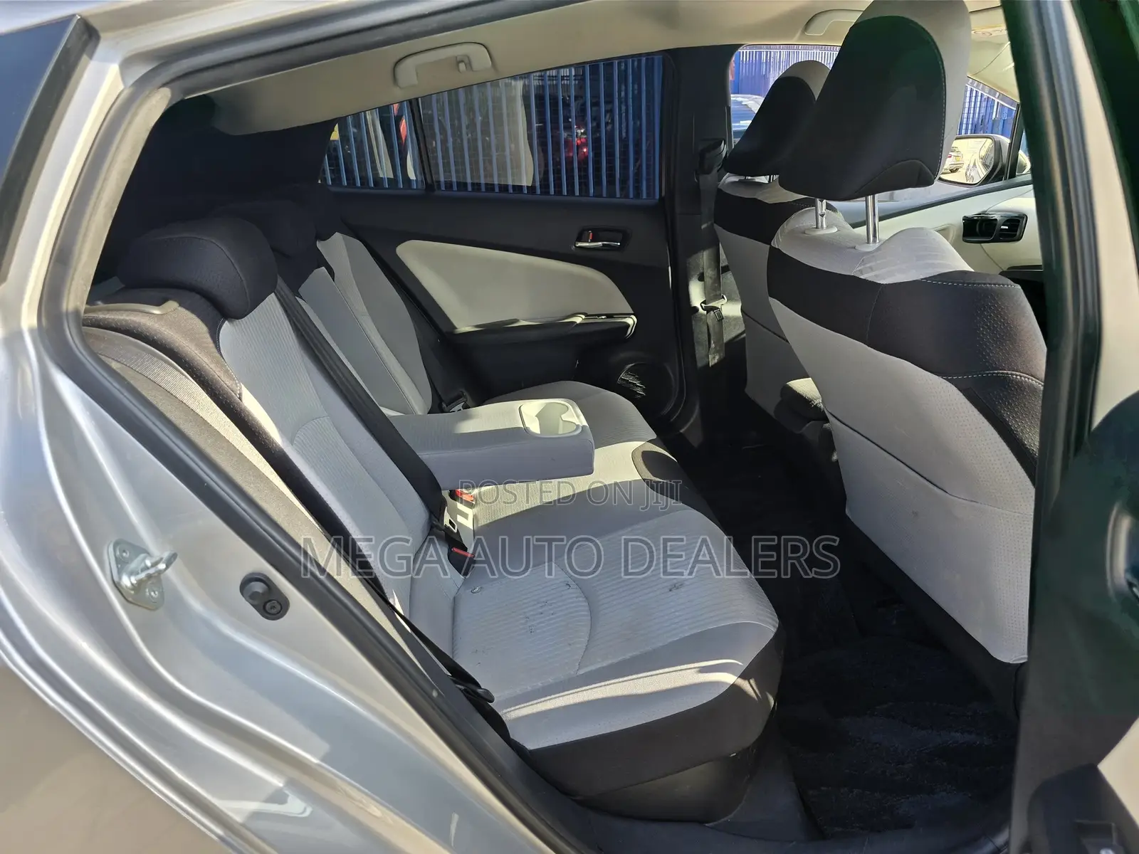 Toyota Prius 2018 Silver