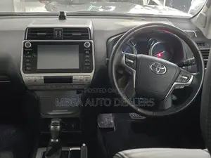 Toyota Land Cruiser Prado 2018 Gray