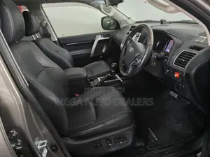 Toyota Land Cruiser Prado 2018 Gray