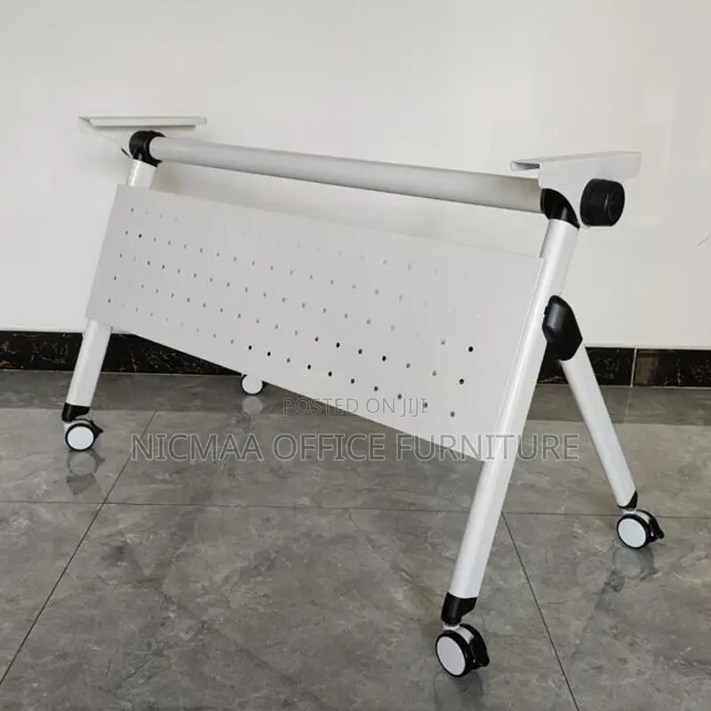 Smart Design for Dynamic Spaces Foldable Desk