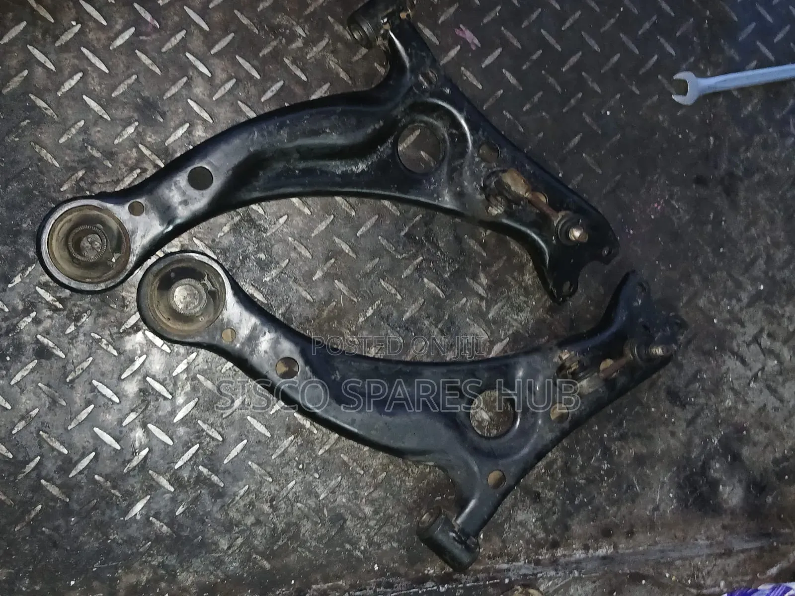 Control Arm Premio Nyoka/Caldina
