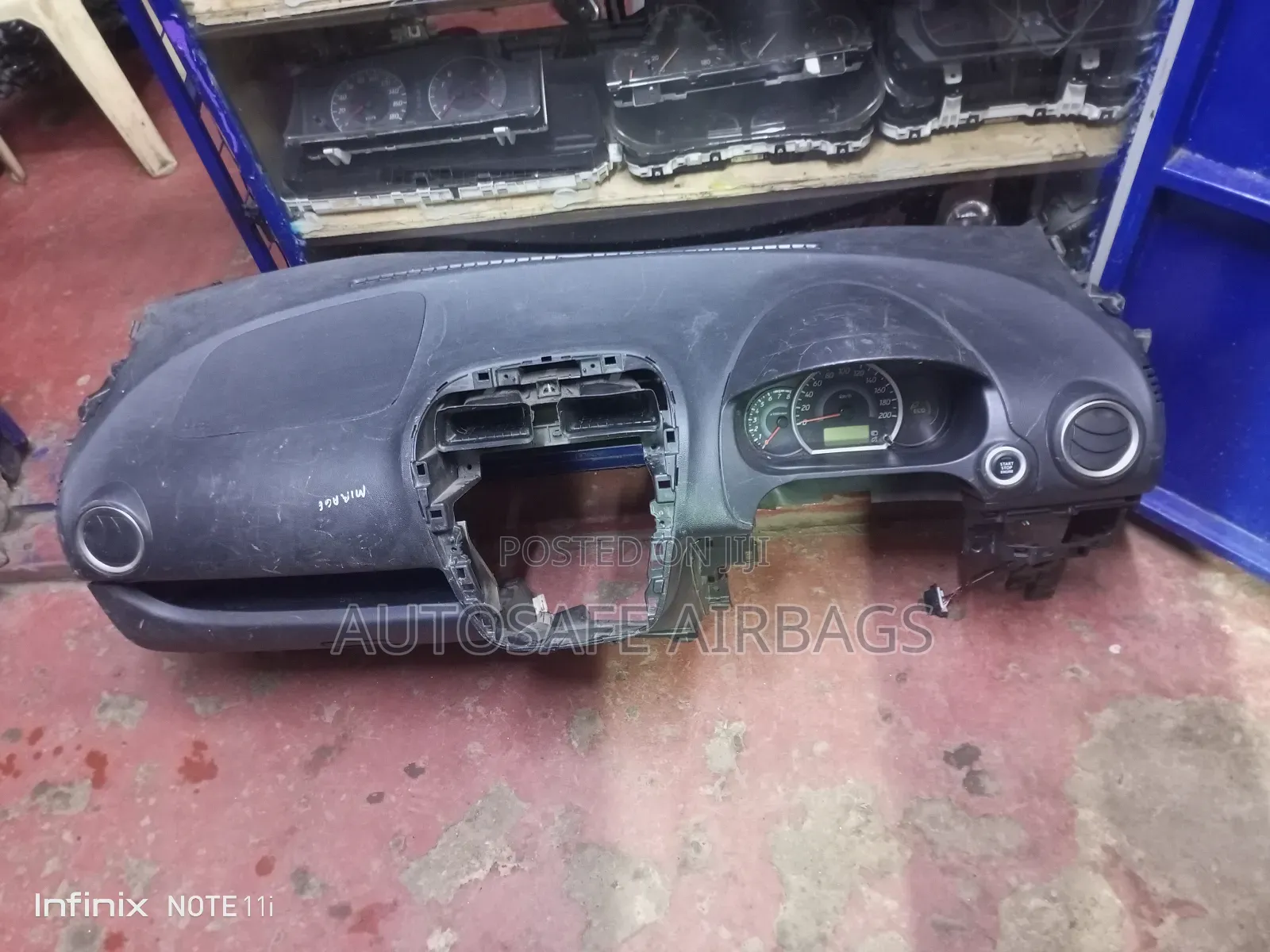 Mitsubishi Mirrage Dashboard