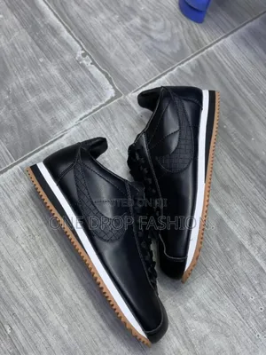 Nike Cortez-Silver Sizes 40-45