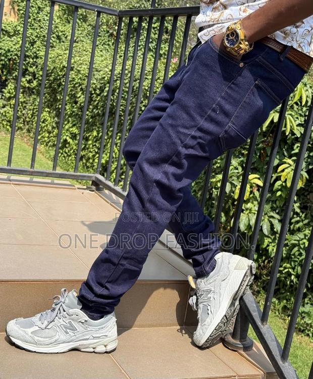 Dark Blue Men Non_faded Jeans - thumbnail 2
