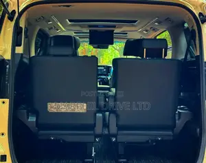 Toyota Alphard 2.5 Petrol AWD 2019 White