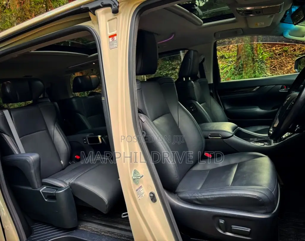 Toyota Alphard 2.5 Petrol AWD 2019 White