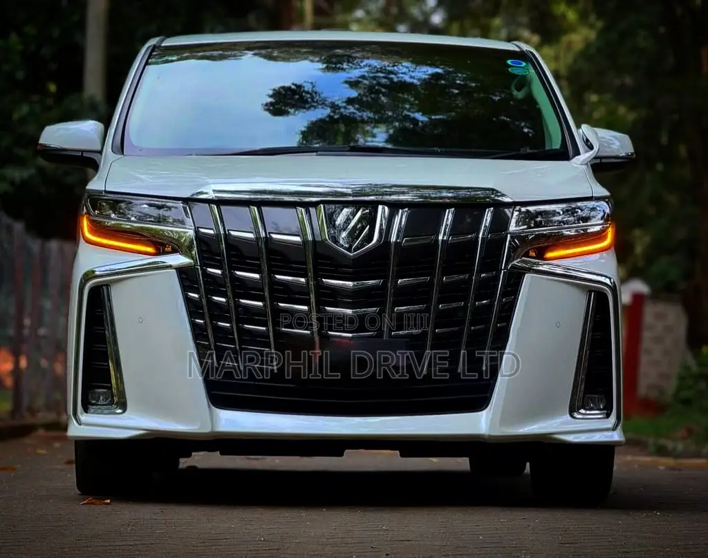 Toyota Alphard 2.5 Petrol AWD 2019 White